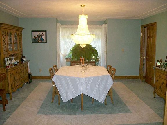 3rd image of 3114 Briar Ln