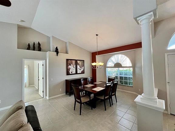 5th image of 25379 Alicante Dr