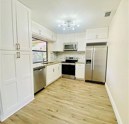 2nd image of 11605 NW 25th St