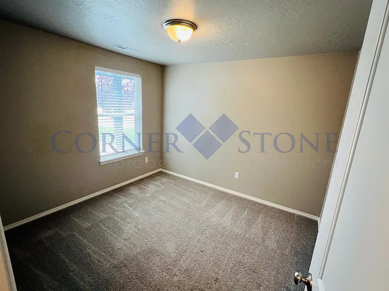 745 Baron Lakes Ave — Photo 19