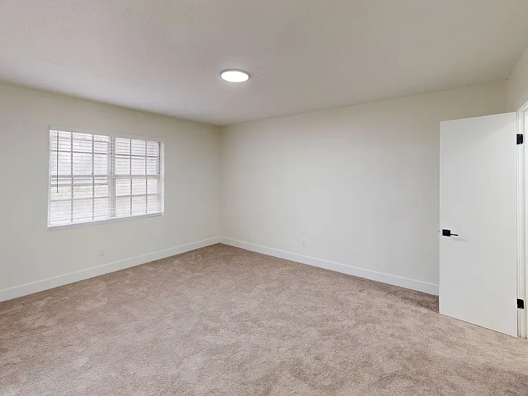 Crystal Grove Townhomes LLC — Photo 38