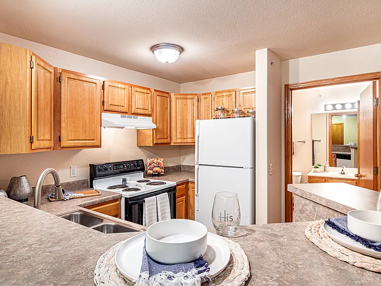 Hickory Pointe — Photo 15