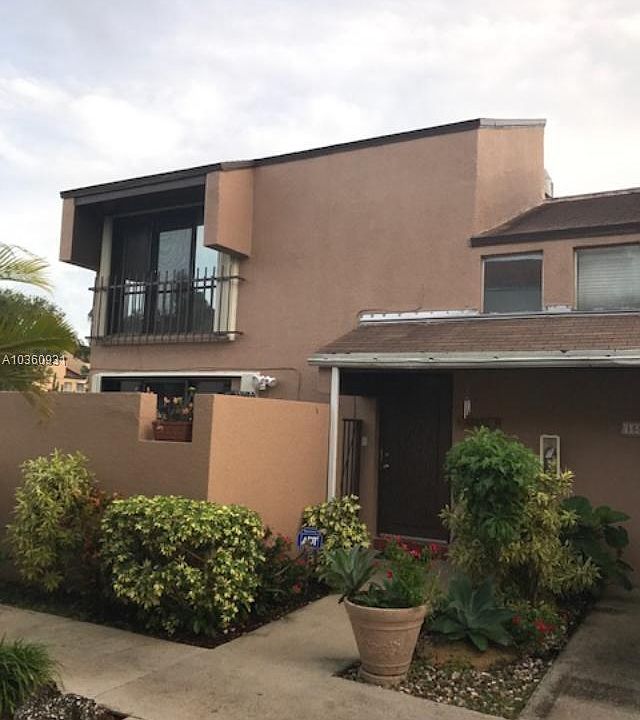 1st image of 15830 SW 91st Ct