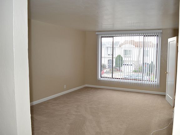 4th image of 2162 41st Ave