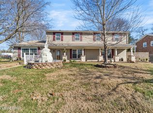 1123 Girard Dr, Louisville, KY 40222