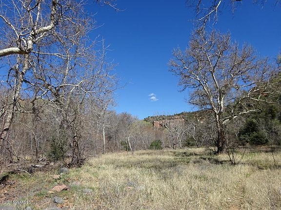 3rd image of 390 Bear Wallow Ln