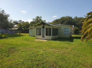 111 S 4th St, Fulton, TX 78358