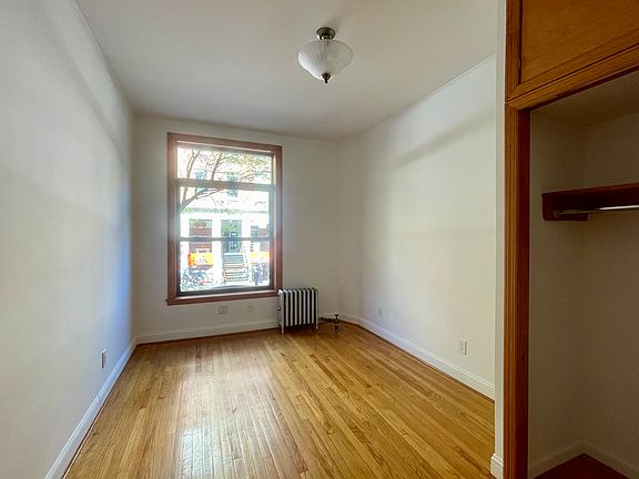 2nd image of 22 Saint Marks Pl APT 1