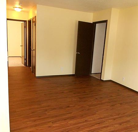 Living Room/Front Closet