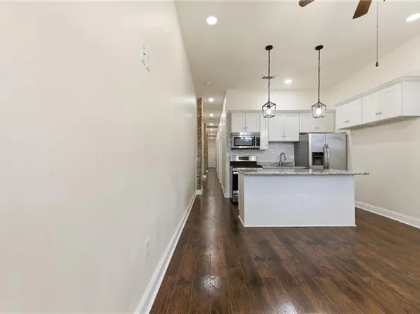 735 Hancock St, Gretna, LA 70053