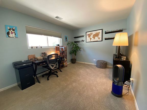 4th image of 6831 N Northwest Hwy APT 3N