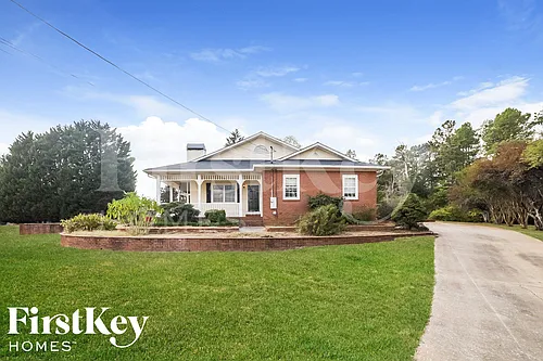 1 White Pines Dr Photo 1