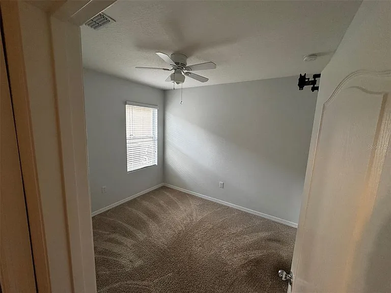 526 Safe Harbor Dr — Photo 9