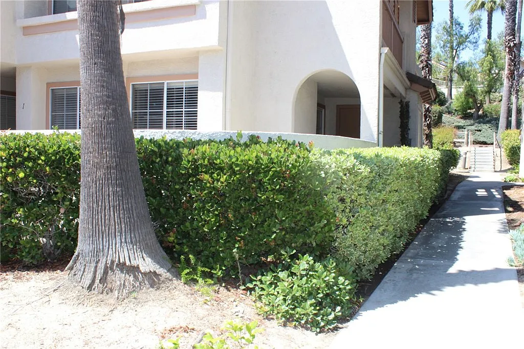 Building Photo - 24341 Conejo #1