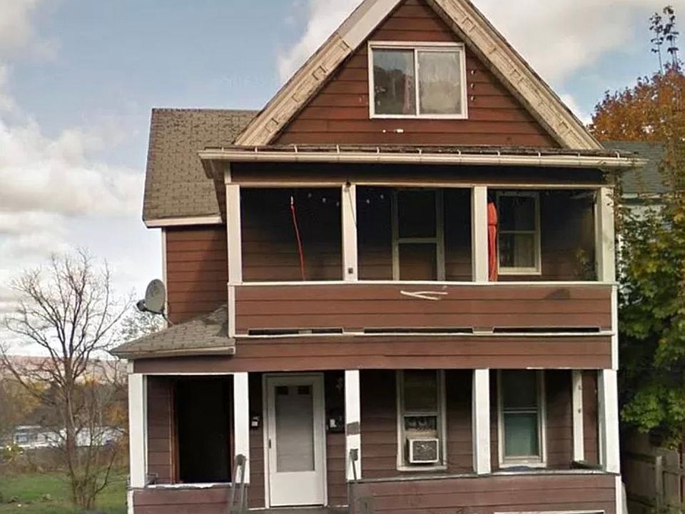 1st image of 27 Evans St #2