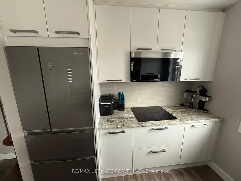 11 Beausoleil Ln #207 — Photo 6