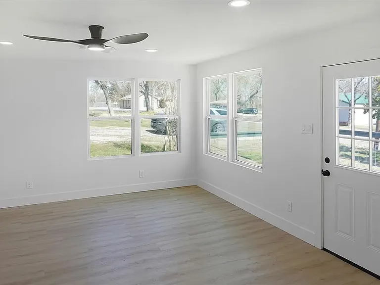 37 Almond Dr — Photo 7