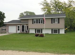 19552 144th Ave, Monticello, IA 52310