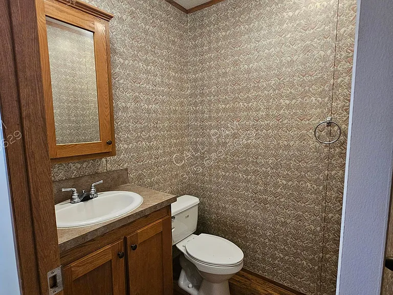 16 Woodside Ln — Photo 5