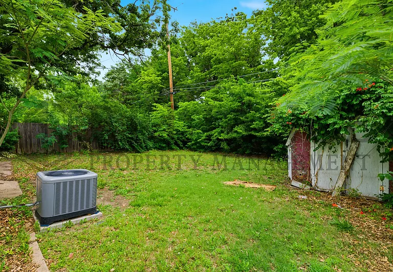 1458 N Old Manor Rd — Photo 3