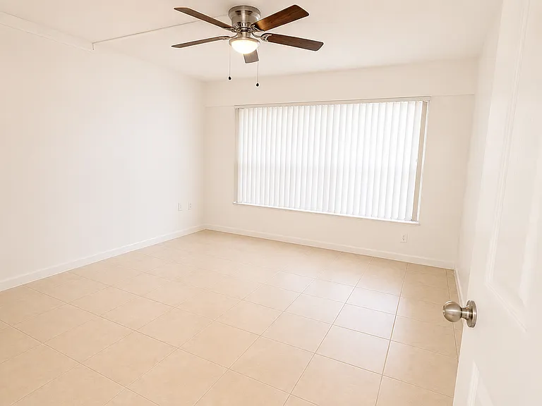 2361 Maple Ct — Photo 7
