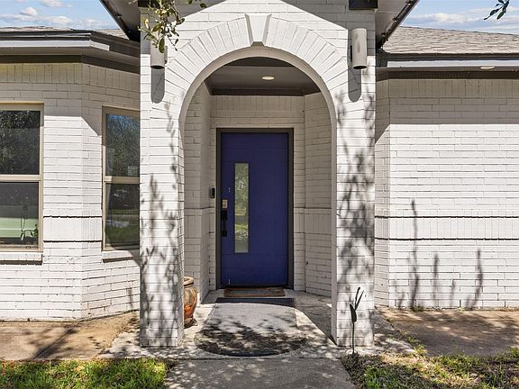 4th image of 4425 Fuqua St