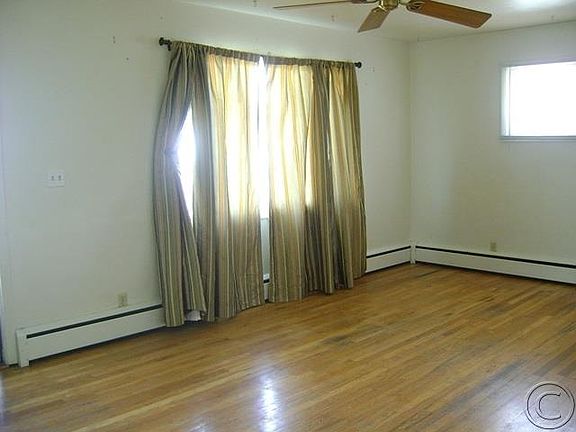 3rd image of 2415 Mary Ave