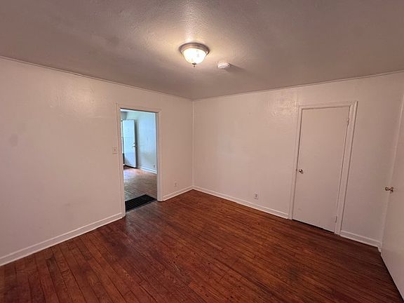 3rd image of 603 N Lime St #603