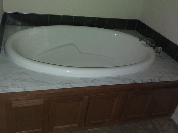 Master Bath Tub