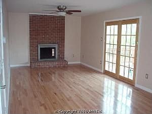 5th image of 64 Fox Rock Dr
