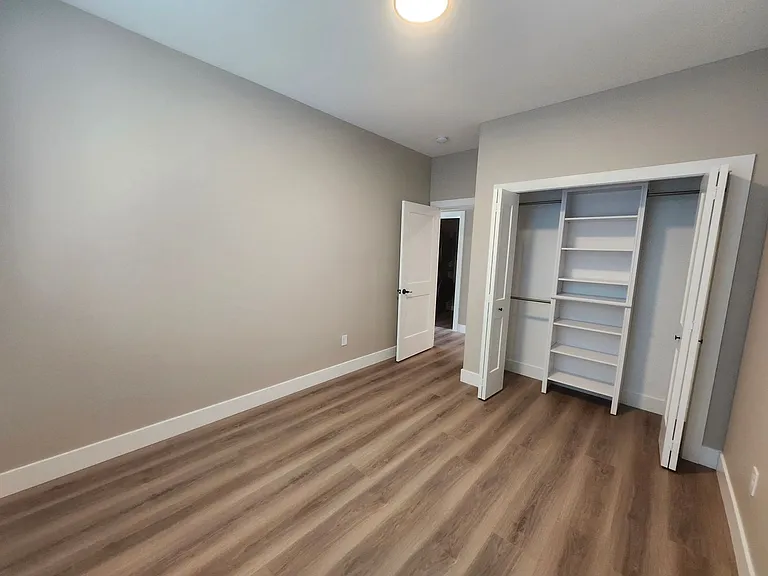 2112 N Road 52 — Photo 13
