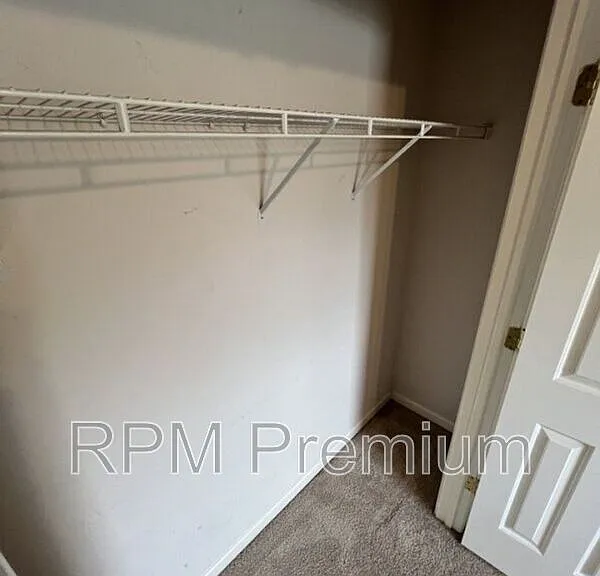 5557 Arialo Dr — Photo 23
