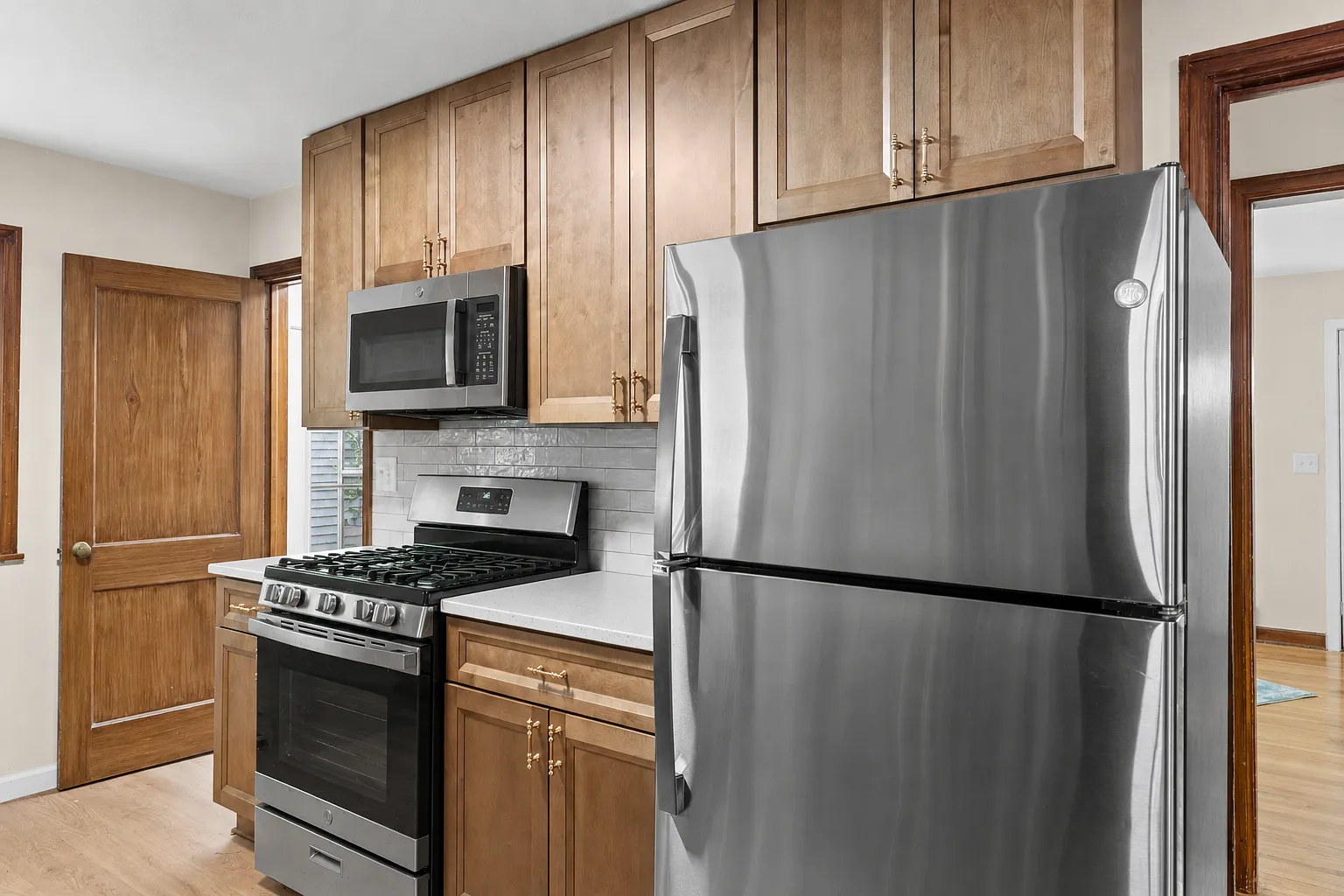 3 bed, 1650 sqft, $2,450 — Photo 3