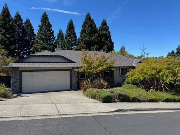 7 Williams Dr