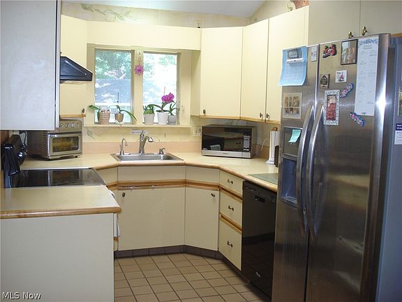 5th image of 7342 Hopkins Rd