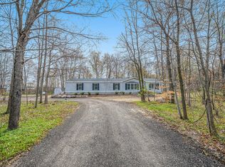 370 John Kent Dr, Ravenna, MI 49451