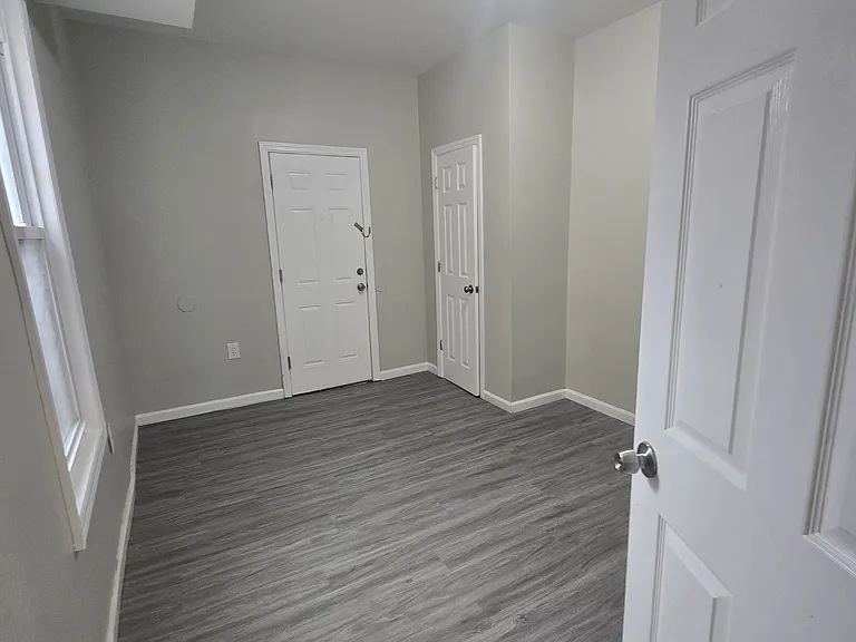 220 N 5th St #R22 — Photo 7