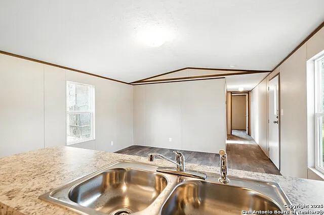 846 Inglewood Dr — Photo 10