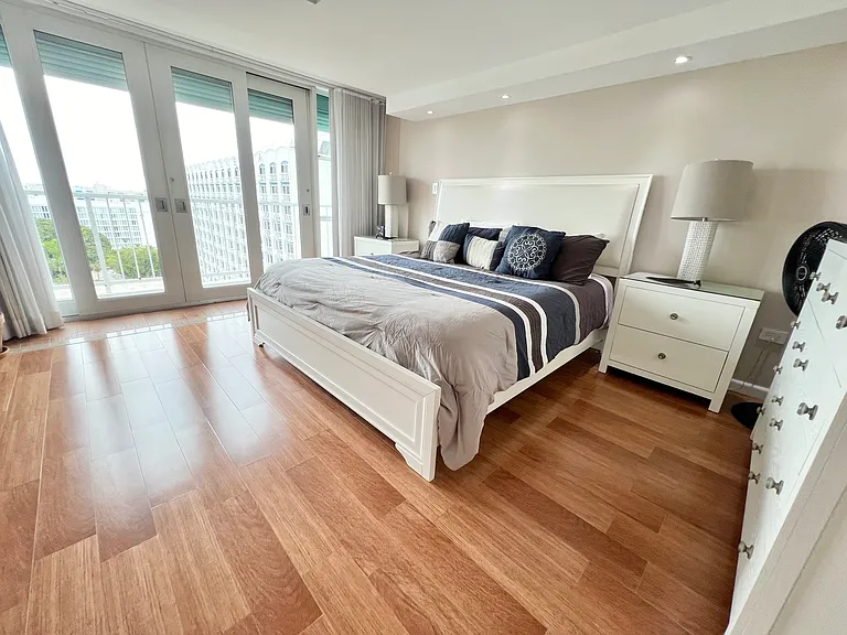 5869 Avenue Isla Verde — Photo 26