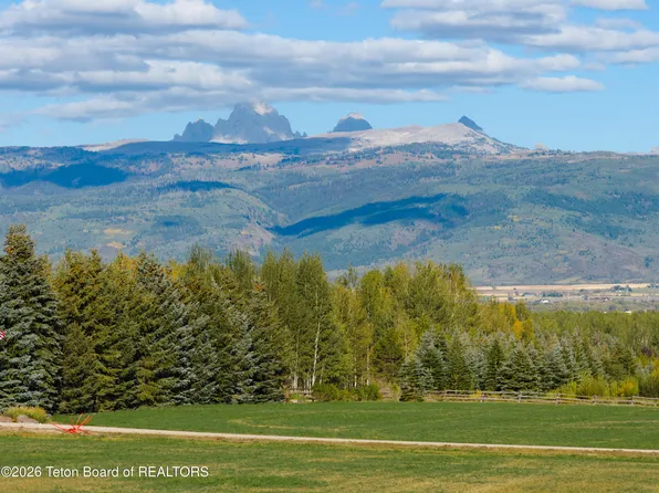 3966 W Valley Estates Rd, Driggs, ID 83422