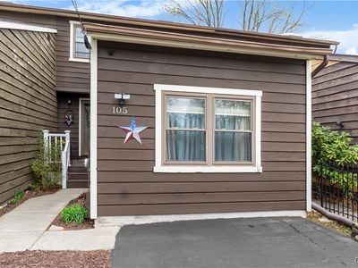105 Tuller Rd, North Syracuse, NY, 13212