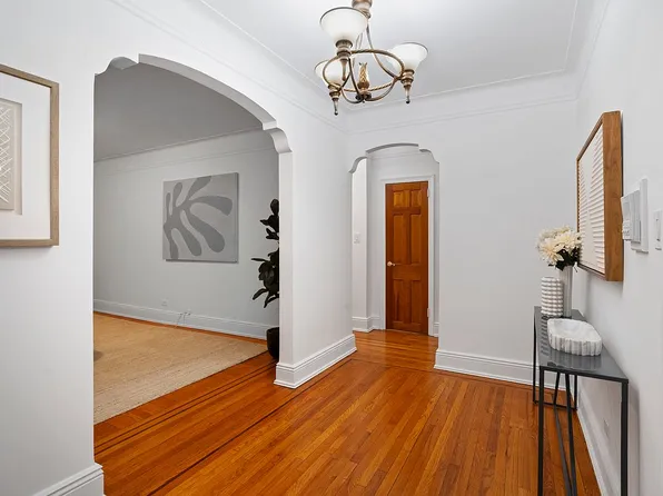 110-21 73rd Rd APT 5H, Forest Hills, NY 11375