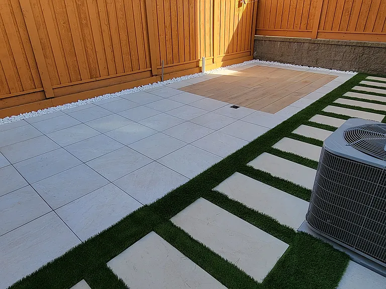 Modern Hardscaped Yard