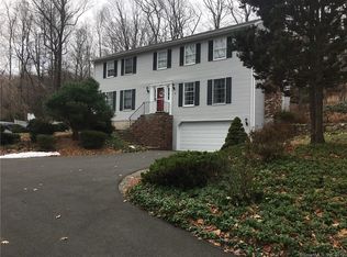 11 Plank Rd, Prospect, CT 06712