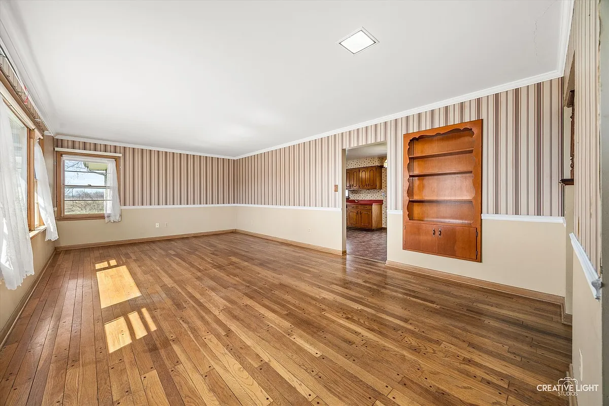 Building Photo - 39W258 Seavey Rd