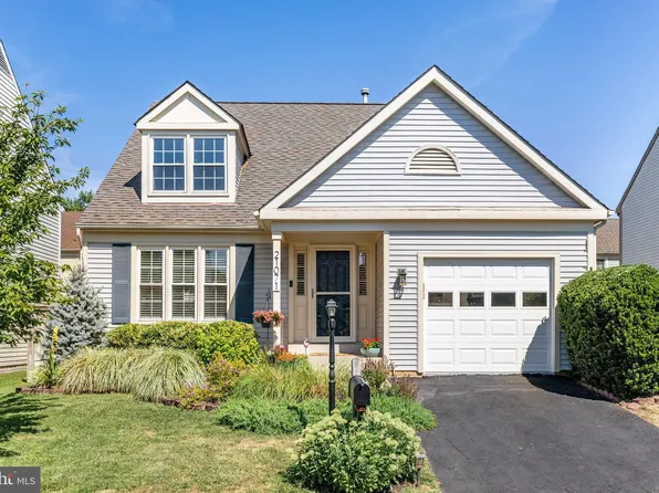 21071 Danbury Ct, Sterling, VA 20164