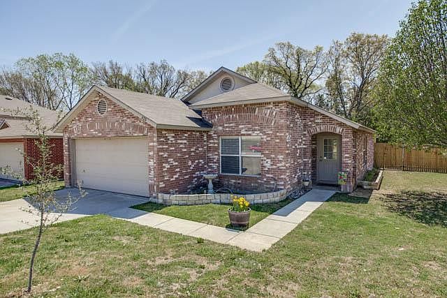 1st image of 428 Capricorn Dr
