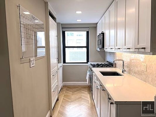 4th image of 535 E 86th St #3