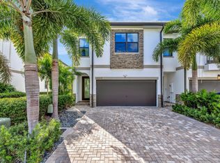 4509 E Aqua Bella Ln, Fort Lauderdale, FL 33312