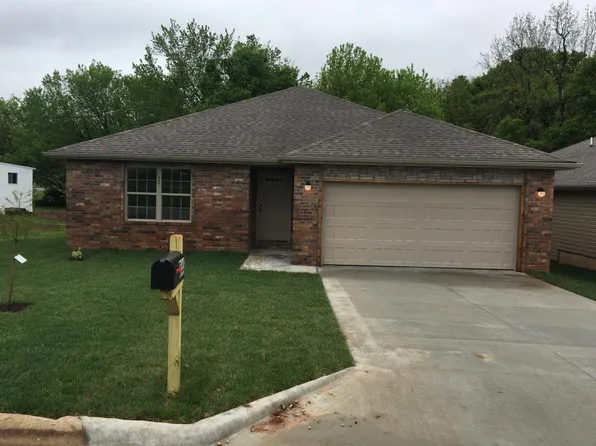 944 W Meadowmere St, Springfield, MO 65807
